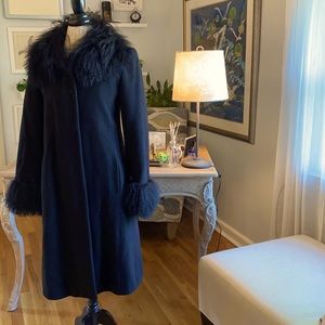 Cashmere blend coat with fur collar